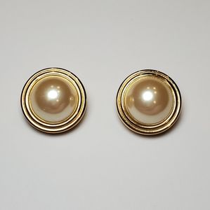 Richelieu Domed Pearl Clip-on Earrings